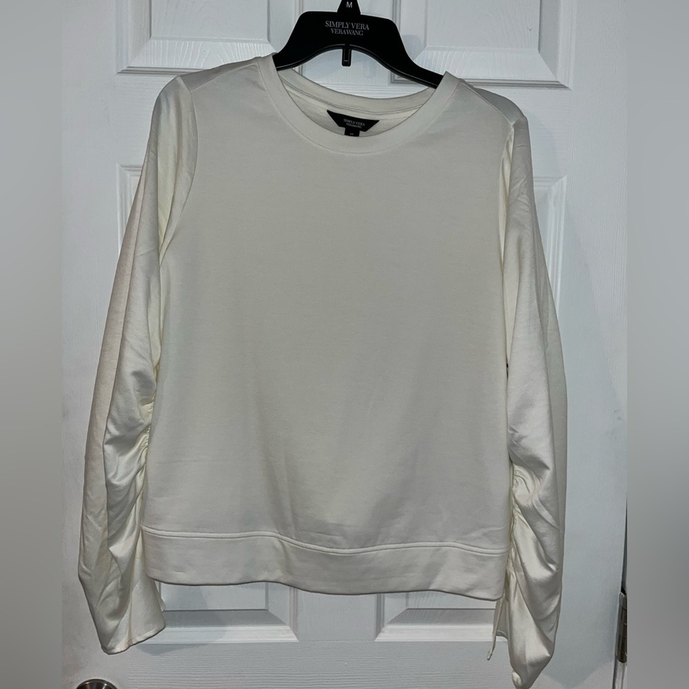 Women’s sweatshirt